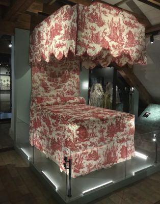 2021_Prangins_Chateau_Musee_National_Indiennes_tissue_monde_exposition_permanente