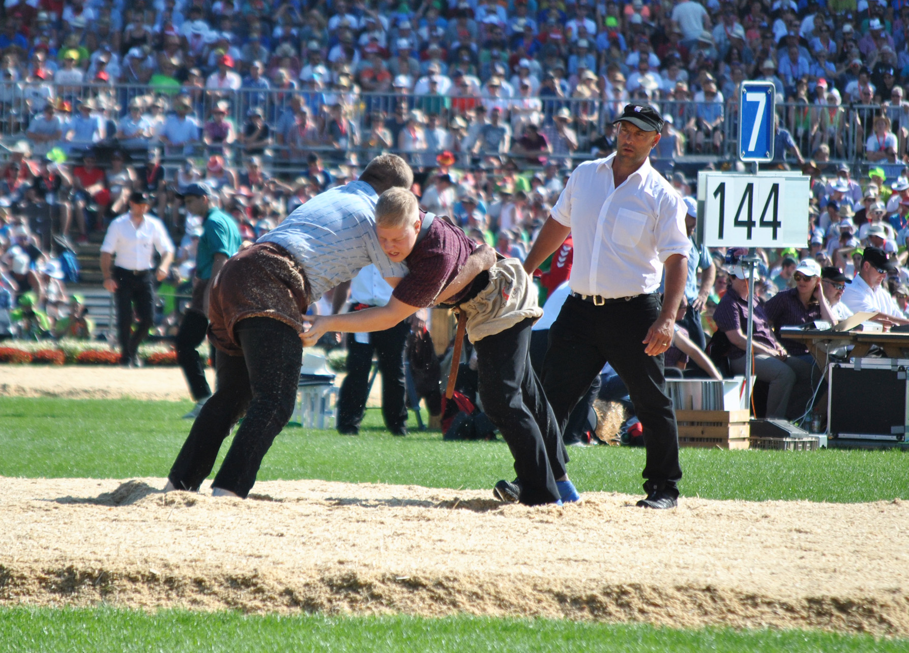 Estavayer 2016 Fête fédérale de lutte suisse et des jeux alpestres du