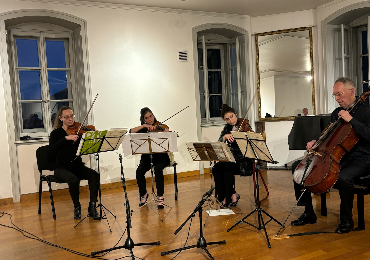 Gaillard_Pavillon_Stephane_Hessel_Quatuor_2024_4810_Alain_Doury_violoncelle_Carriere_Santi_Piazza