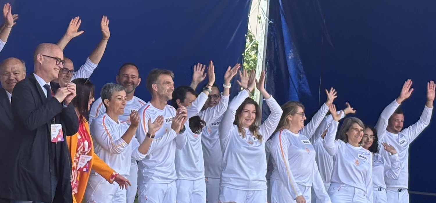 Annemasse_Place_Liberation_Jeux_Olympique_2024_Paris_Relais_Flamme_23_juin_relais_flamme_Volley_Club