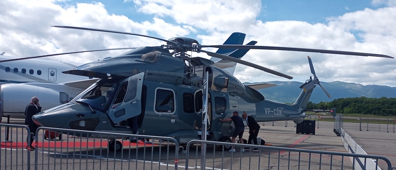 Geneve_Palexpo_Tarmac_EBACE_2024_salon_europeen_aviation_affaire_Airbus_helicoptere_ACH175
