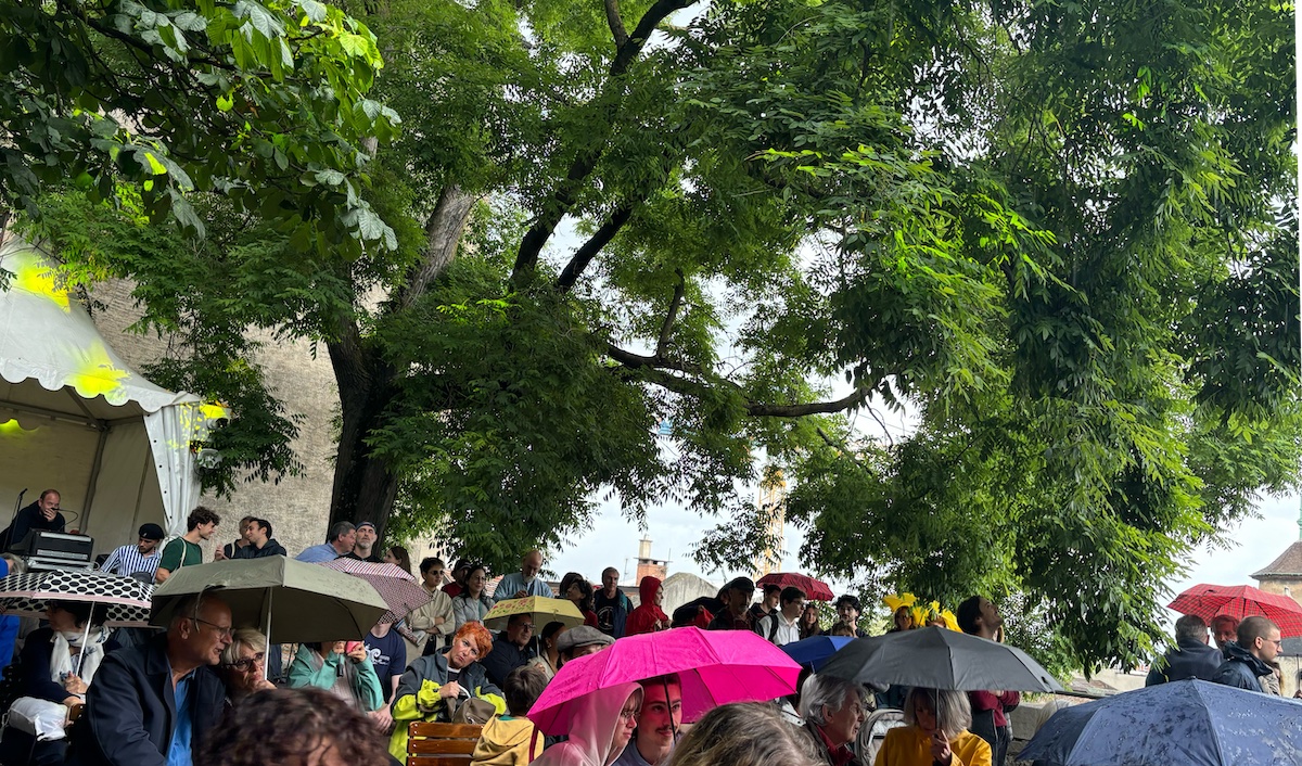 musique_Geneve_Agrippa_terrasse_Fete_Musique_2024_Nefa_Quintet_public_pluie