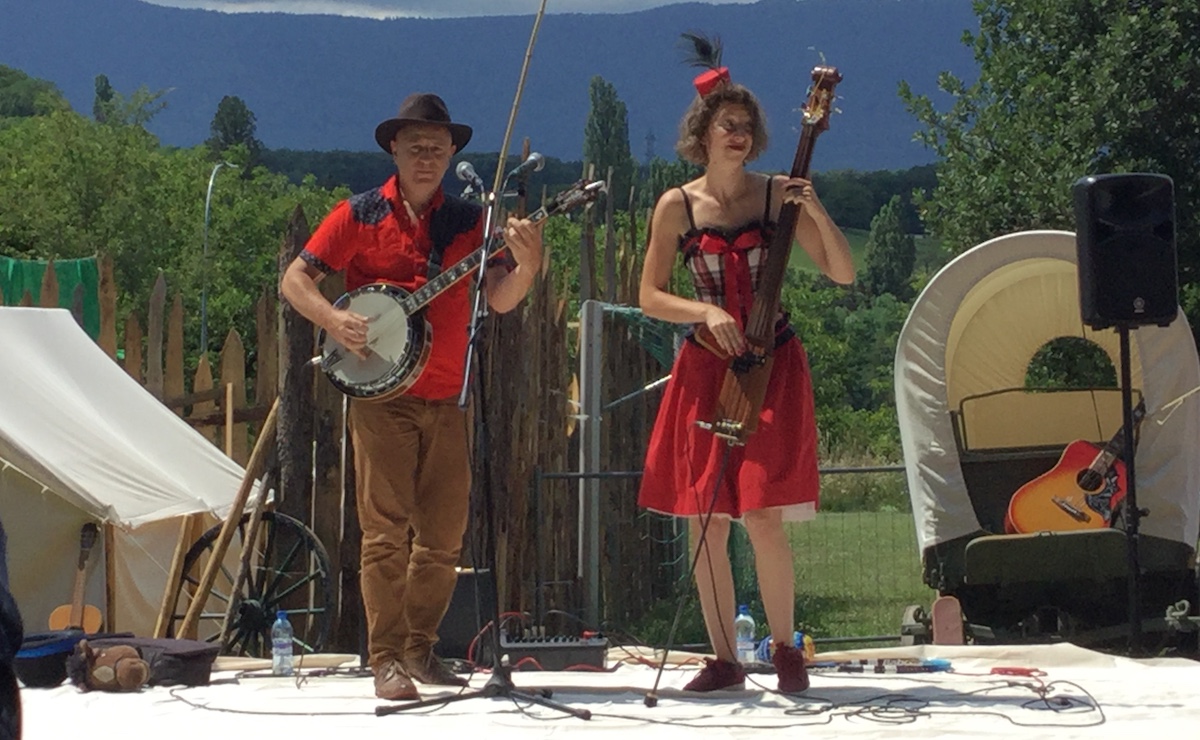 Chancy_Festival_Country_2019_Scene_Banjo_country_chant1