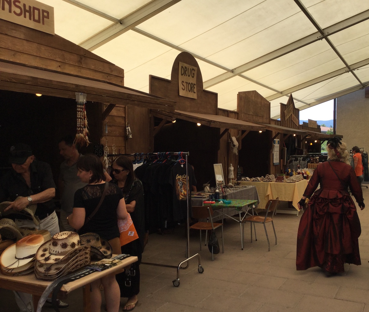 Chancy_Festival_Country_2019_shops