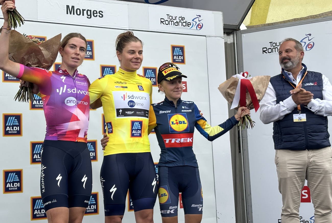 Morges_Tour_Romandie_feminin_2024_classement_general_VOLLERING Demi_KOPECKY_Lotte_REALINI_Gaia_Richard_Chassot