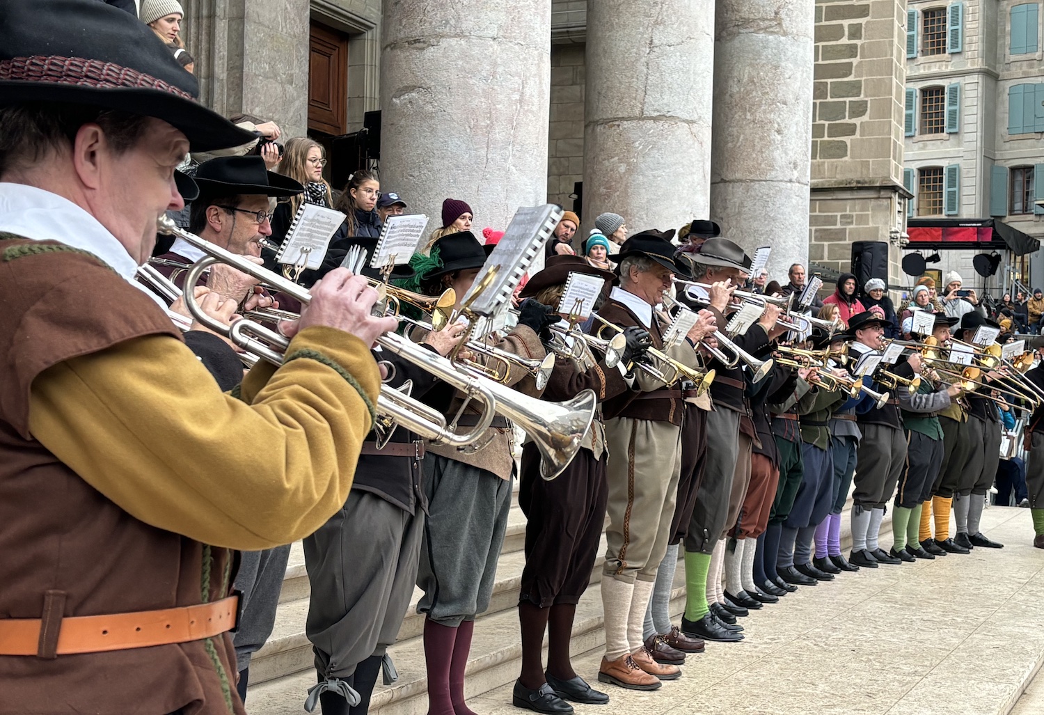 Geneve_Cours_Saint_Pierre_Escalade_2024_Concerts_toutes_musiques_Compagnie_1602_Trompettes