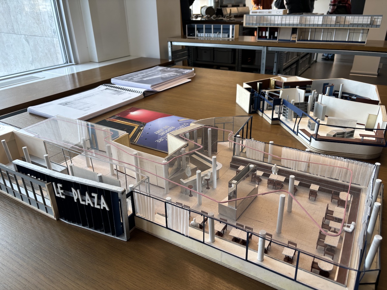 Geneve_Mont_Blanc_Saugey_Marc_J_Centre_complexe_culturel_Portes_ouvertures_2024_FdMP_architectes_5_etage_maquette_brasserie