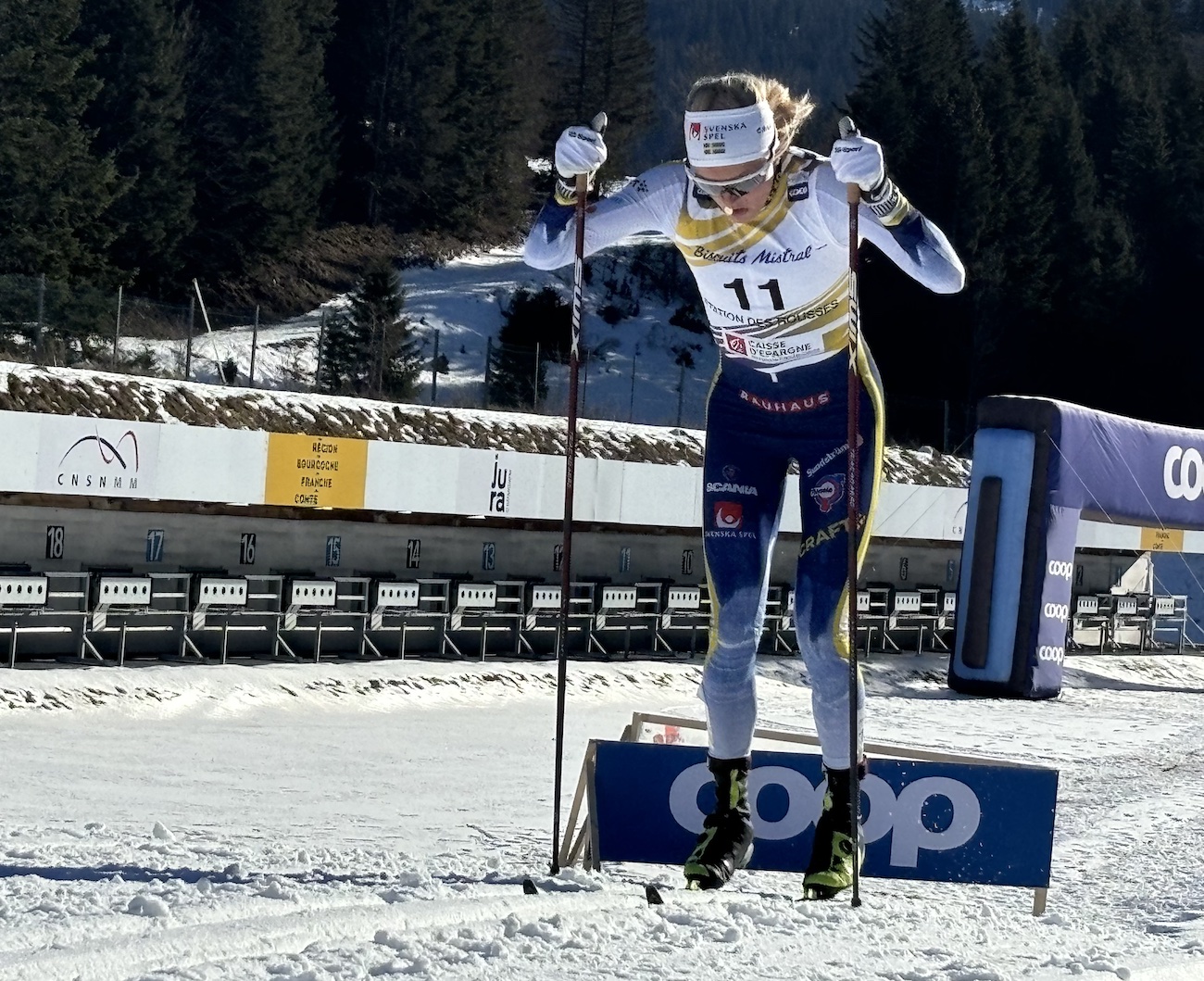 Rousses_Stade_nordique_tuffes_Coupe_Monde_ski_fond_FIS_2025_Femmes_Mass_Start_Classic_20km_Frida_Karlsson_effort