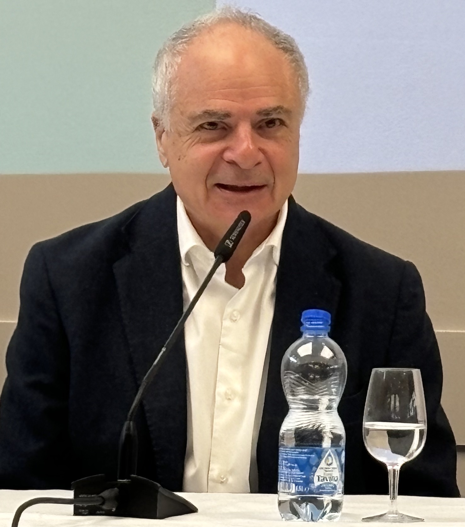 Geneve_CIG_Salon_auteur_2025_Pierre_Hazan_mediation_conflits_armes