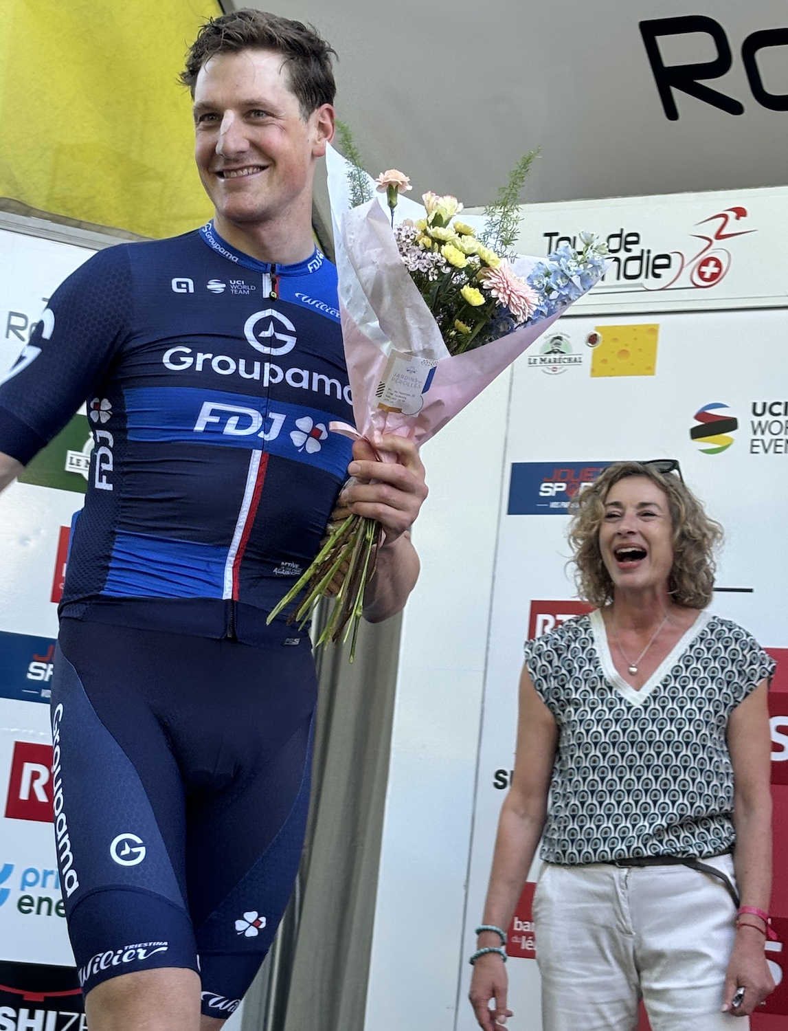 Fribourg_Boulevard_Perolles_Tour_Romandie_2025_1re_etape_29_avril_2025_podium_Stefan_Kung_meilleur_Suisse1