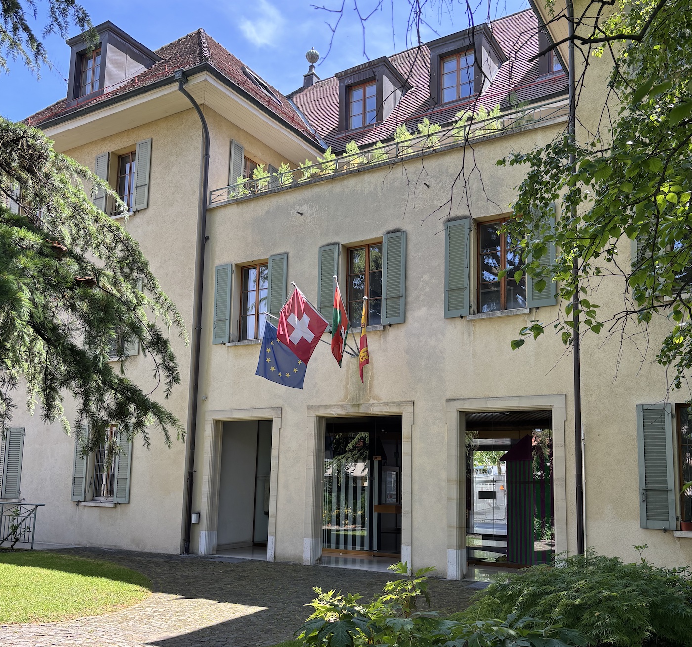 Carouge_Mairie_parc