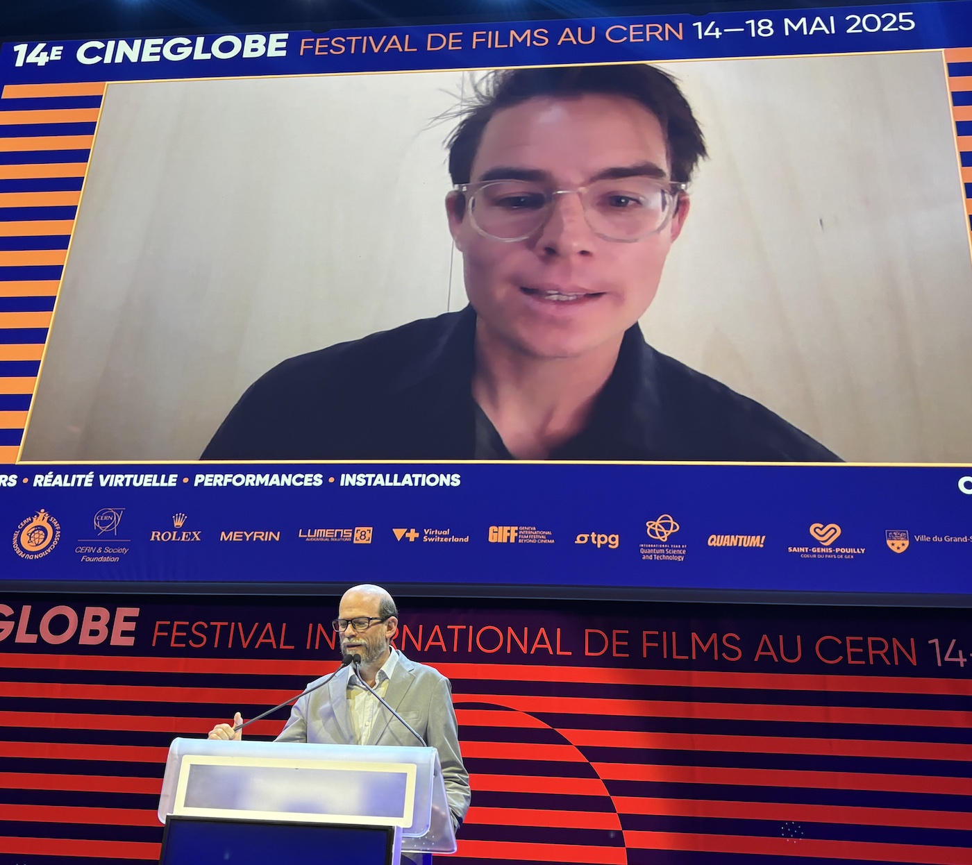 Geneve_CERN_CineGlobe_2025_meilleur_film_immersif_Sjoerd_van_Acker_elele_hand_in_hand