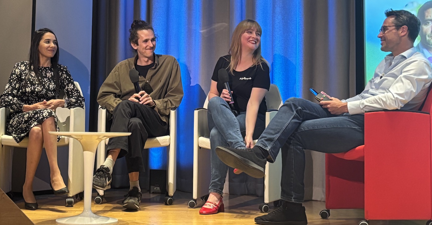 Geneve_FER_Federation_Entreprises_romandes_Prix_iddea_Soiree_ouverture_2025_table_ronde_laureats_2024_Rana_Ammari_presidente_jury_2024_Melody_Sirman_Alpibreak_Jules_Hornung_Floradeau