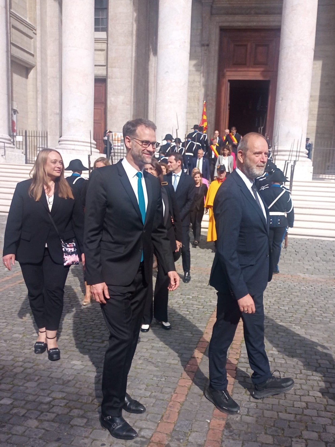 Geneve_Cathedrale_Saint_Pierre_Parvis_Carole-Anne_Kast_Thierry_Apotheloz_Antonio_Hodgers_conseiller_Etat