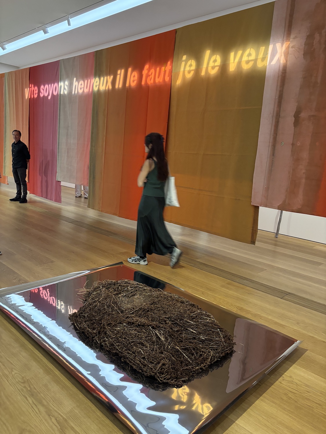 Lausanne_Plateforme_10_MCBA_Musee_Cantonale_Beaux_Arts_Vernissage_Alain_Huck_respirer_une_fois_sur_deux_soyez_heureux