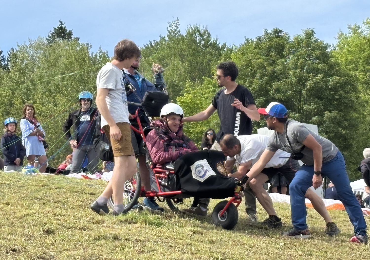 Saleve_gare_arrivee_telepherique_aire_decollage_vol_libre_Inauguration_air_decollage_personne_mobilite_reduit_handicap