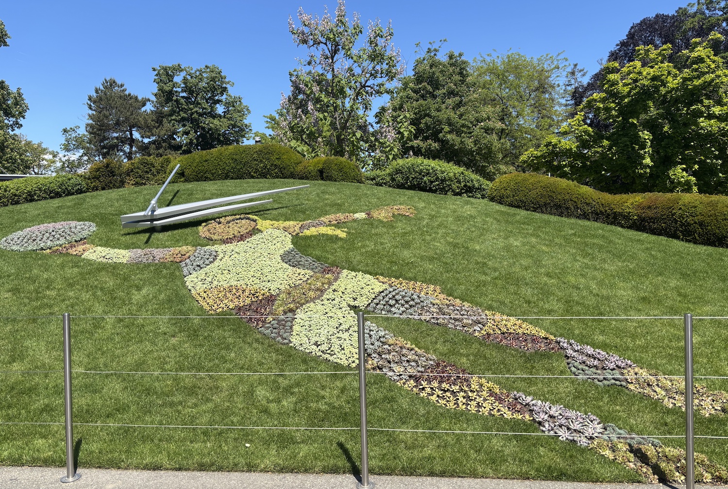 Geneve_Jardin_Anglais_Horloge_fleuri_Euro_feminin_UEFA_2025