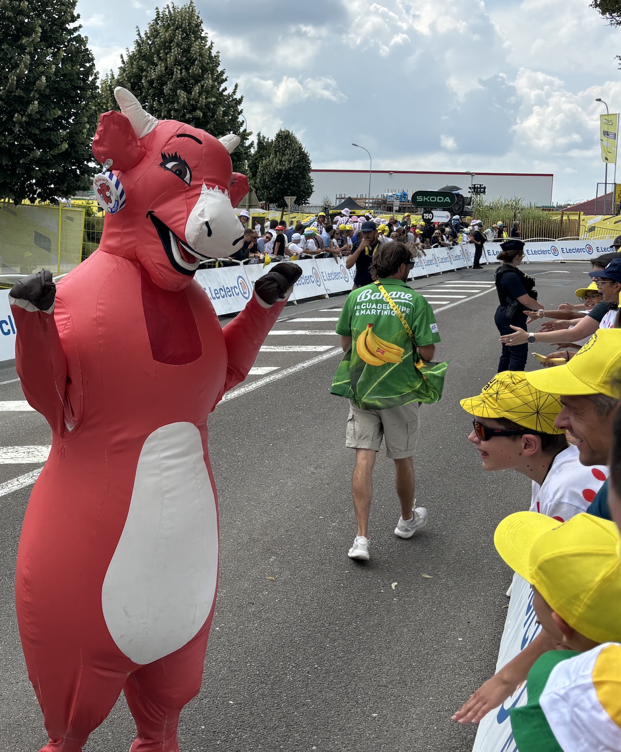 Pontarlier_Doubs_Tour_de_France_2025_Vache_qui_rit