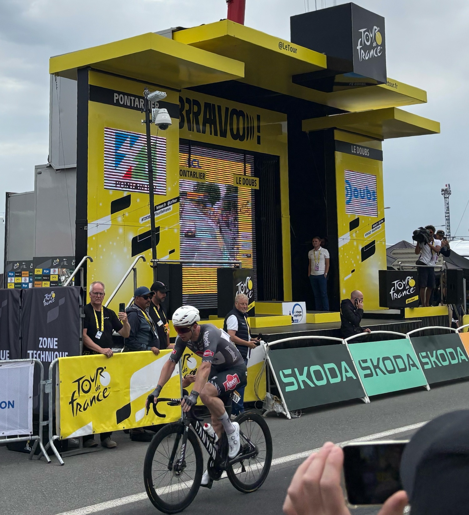 Pontarlier_Doubs_Tour_de_France_2025_arrivee_Kaden_Groves_Australie