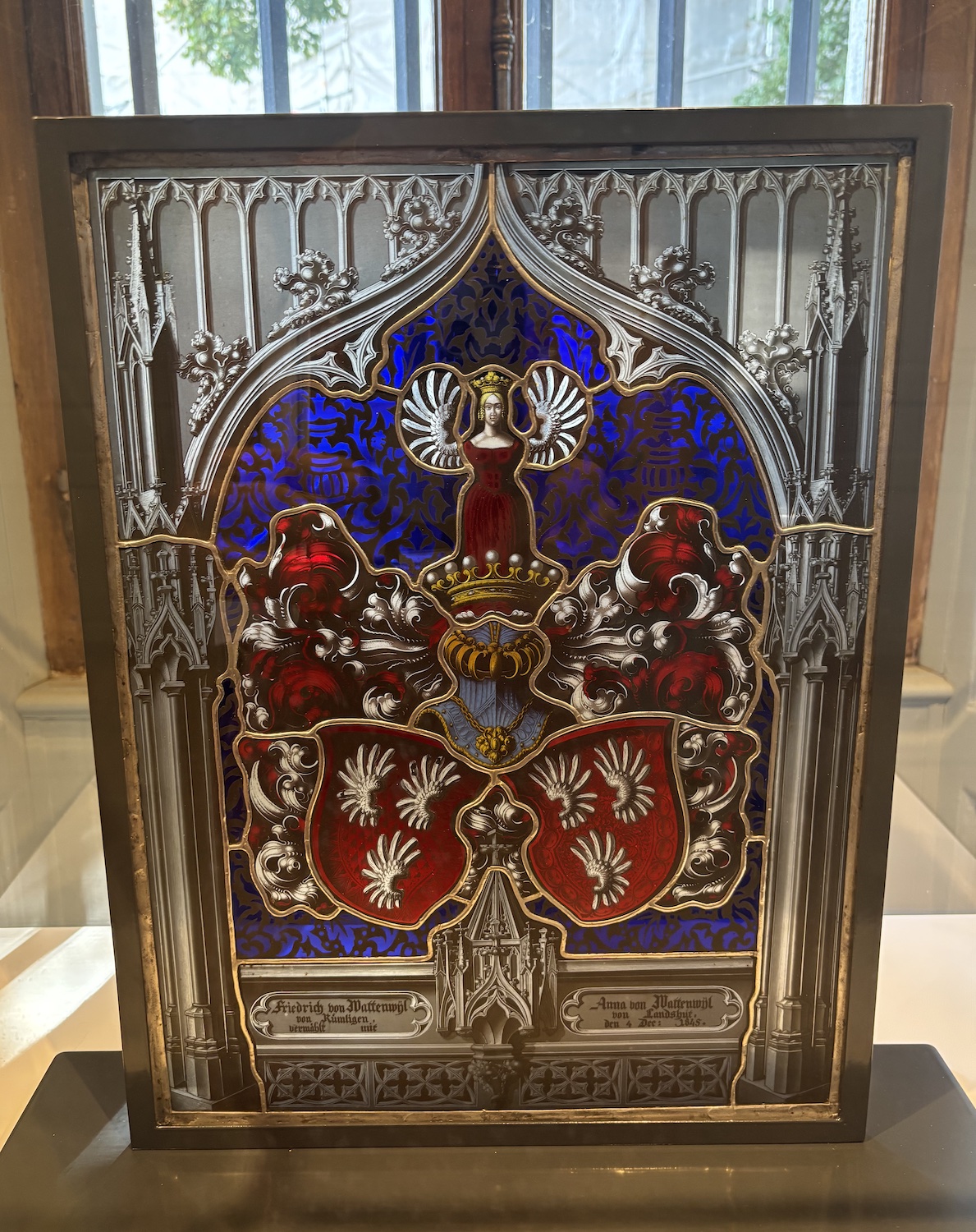 Nyon_Chateau_exposition_2025_Reflets_transparence_exposer_photographier_verre_armoiries